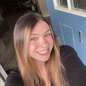 Meet your Posher, Cora